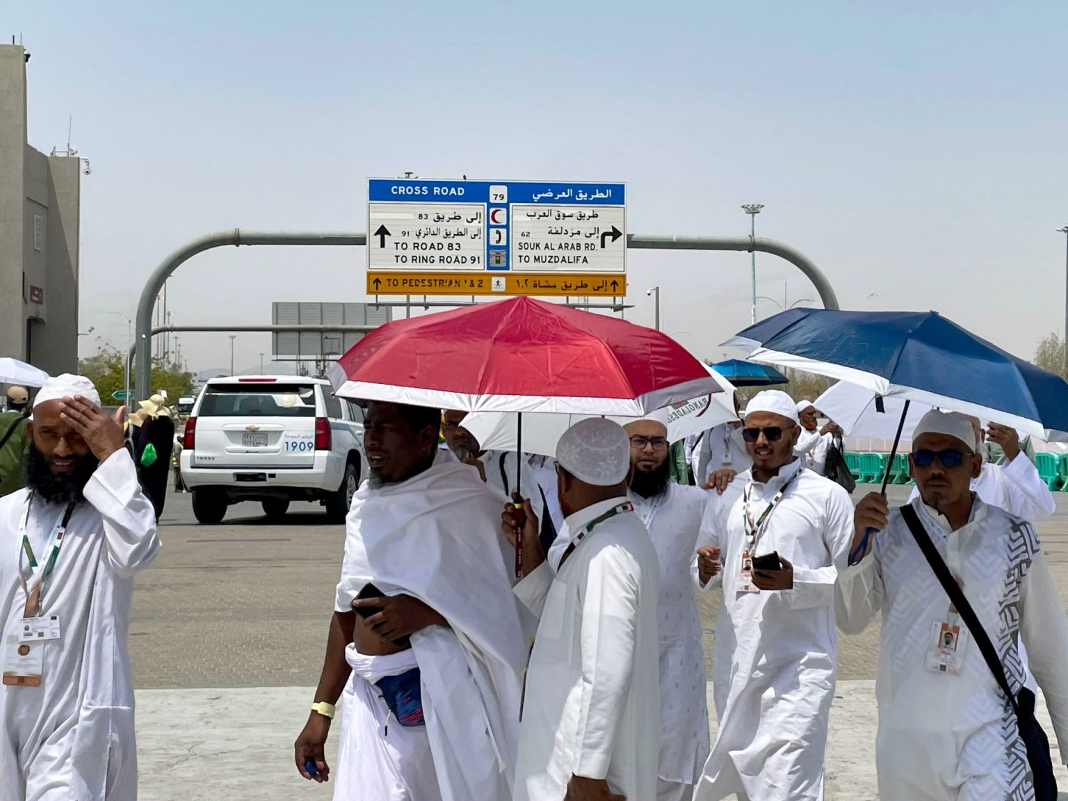 ضيوف الرحمن يتوافدون على منى لقضاء يوم التروية