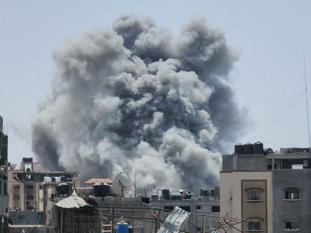 إسرائيل تستخدم قنابل أميركية موجهة لقتل المدنيين بغزة