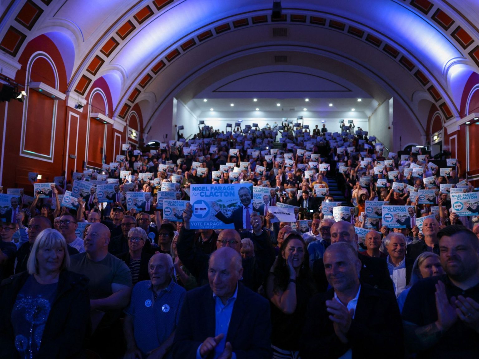 كيف تؤثر حرب غزة على مزاج الناخبين المسلمين في بريطانيا؟