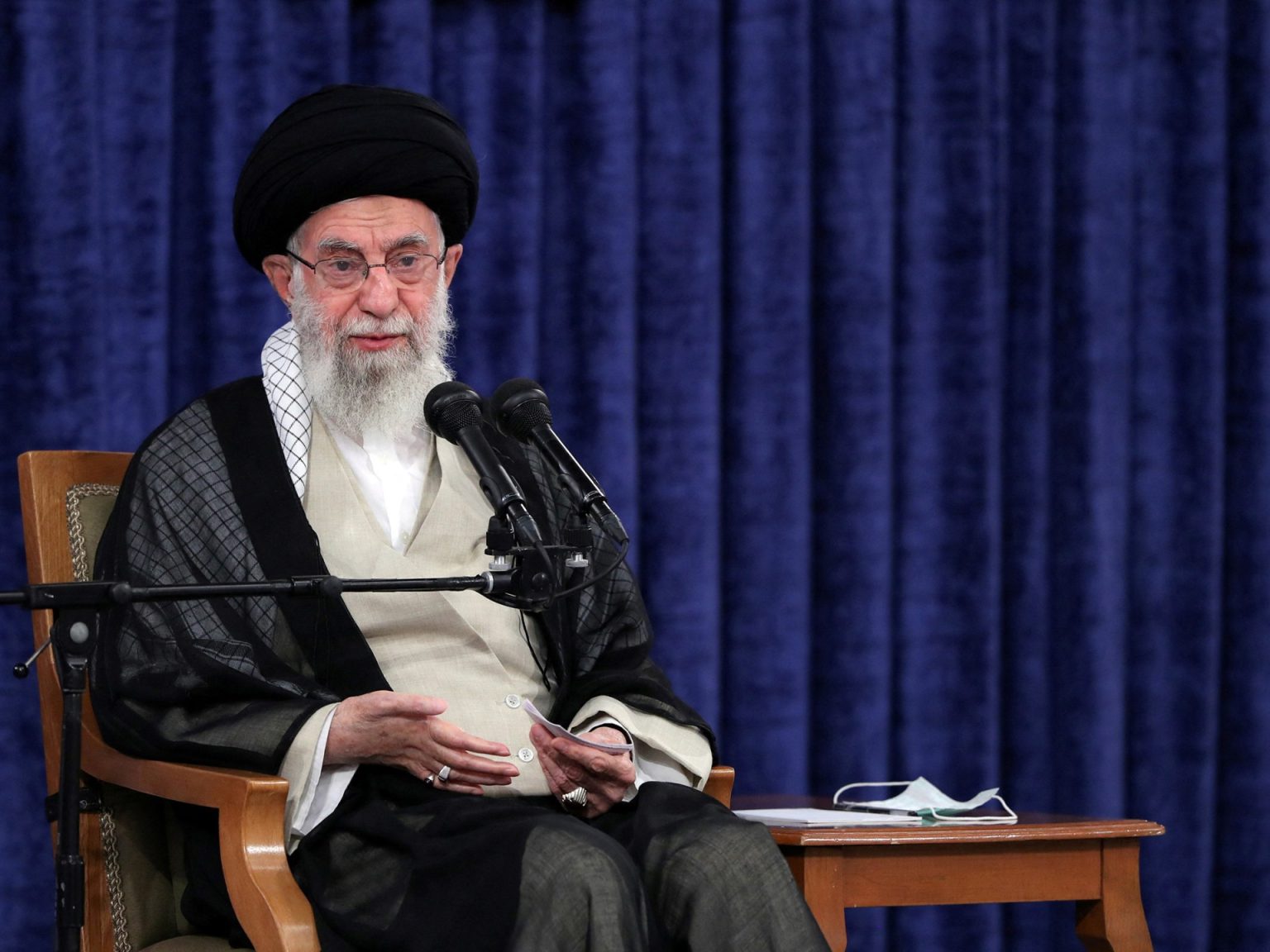 الرئاسة الفلسطينية تنتقد تصريحات خامنئي بشأن “طوفان الأقصى”