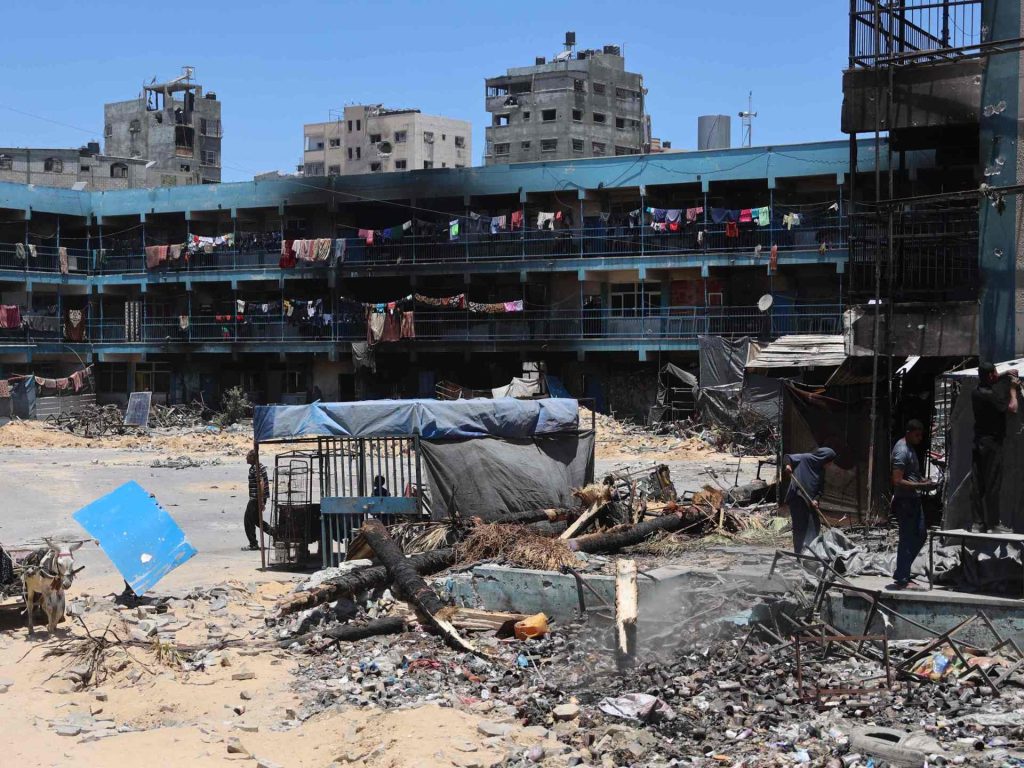 إعلان منطقتي بيت حانون ومخيم جباليا منكوبتين وانتشال 120 شهيدا بالشمال