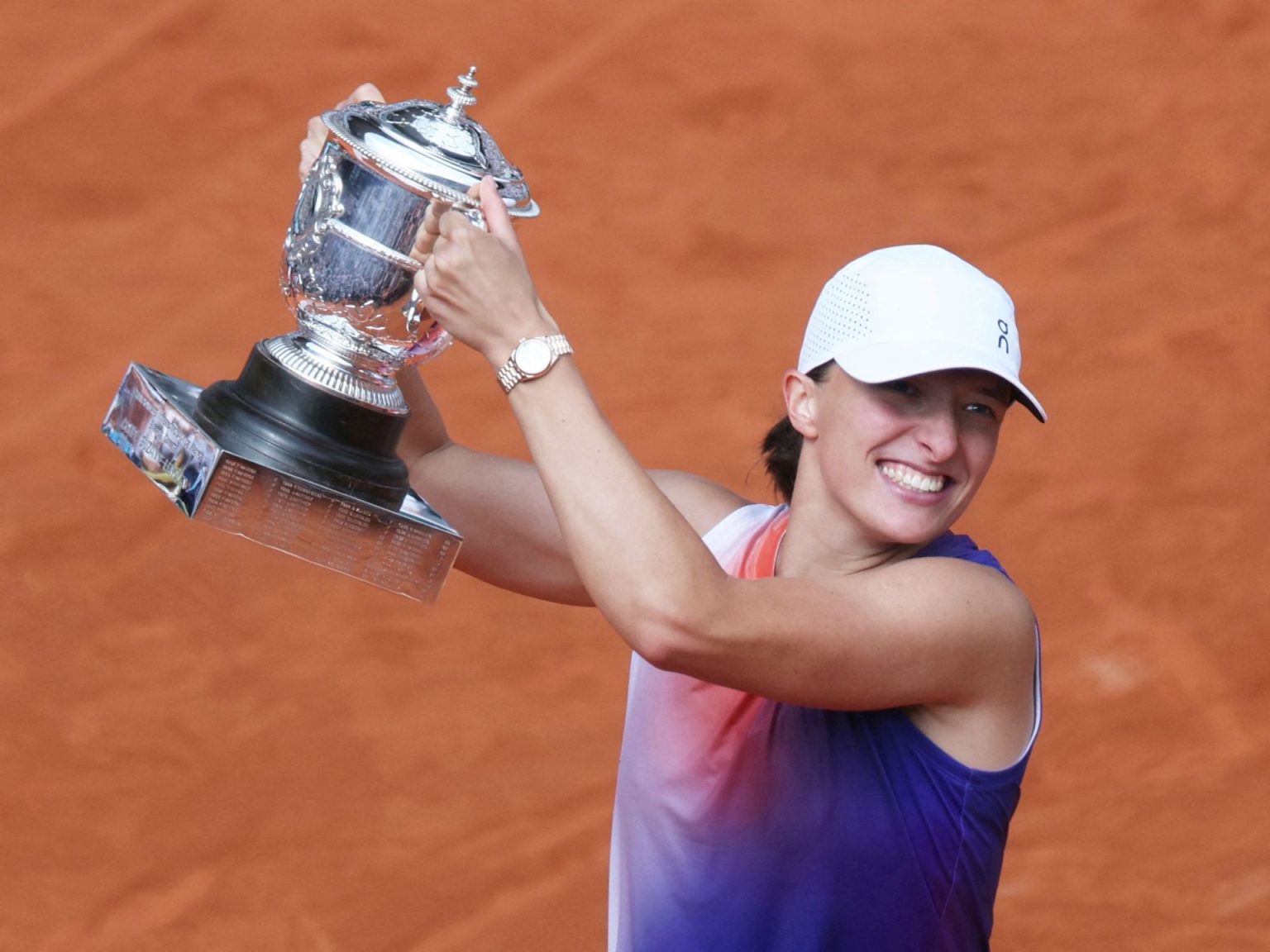 البولندية شفيونتيك تتوج بلقب رولان غاروس للمرة الثالثة على التوالي