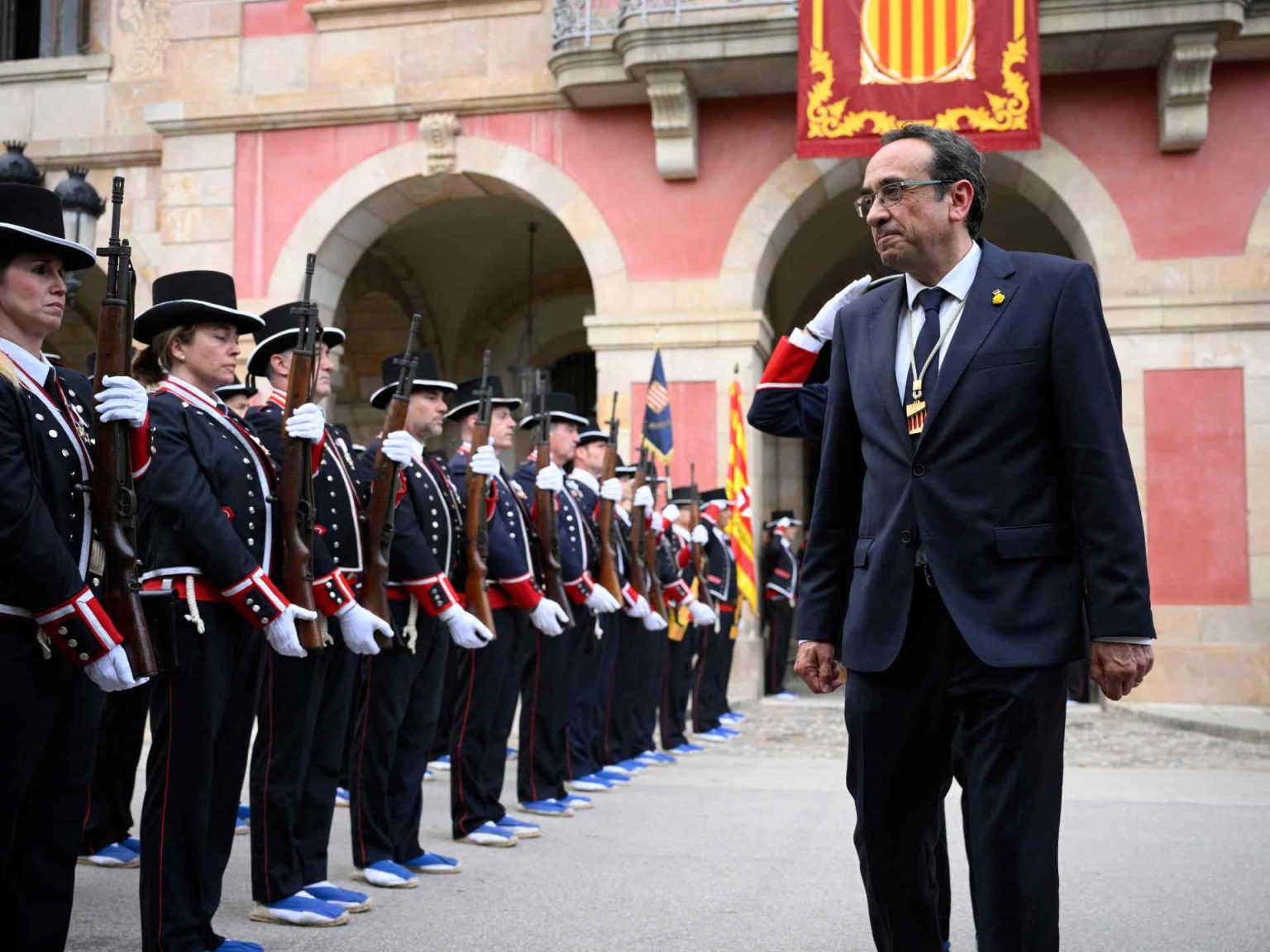 الانفصاليون يحتفظون برئاسة برلمان كتالونيا