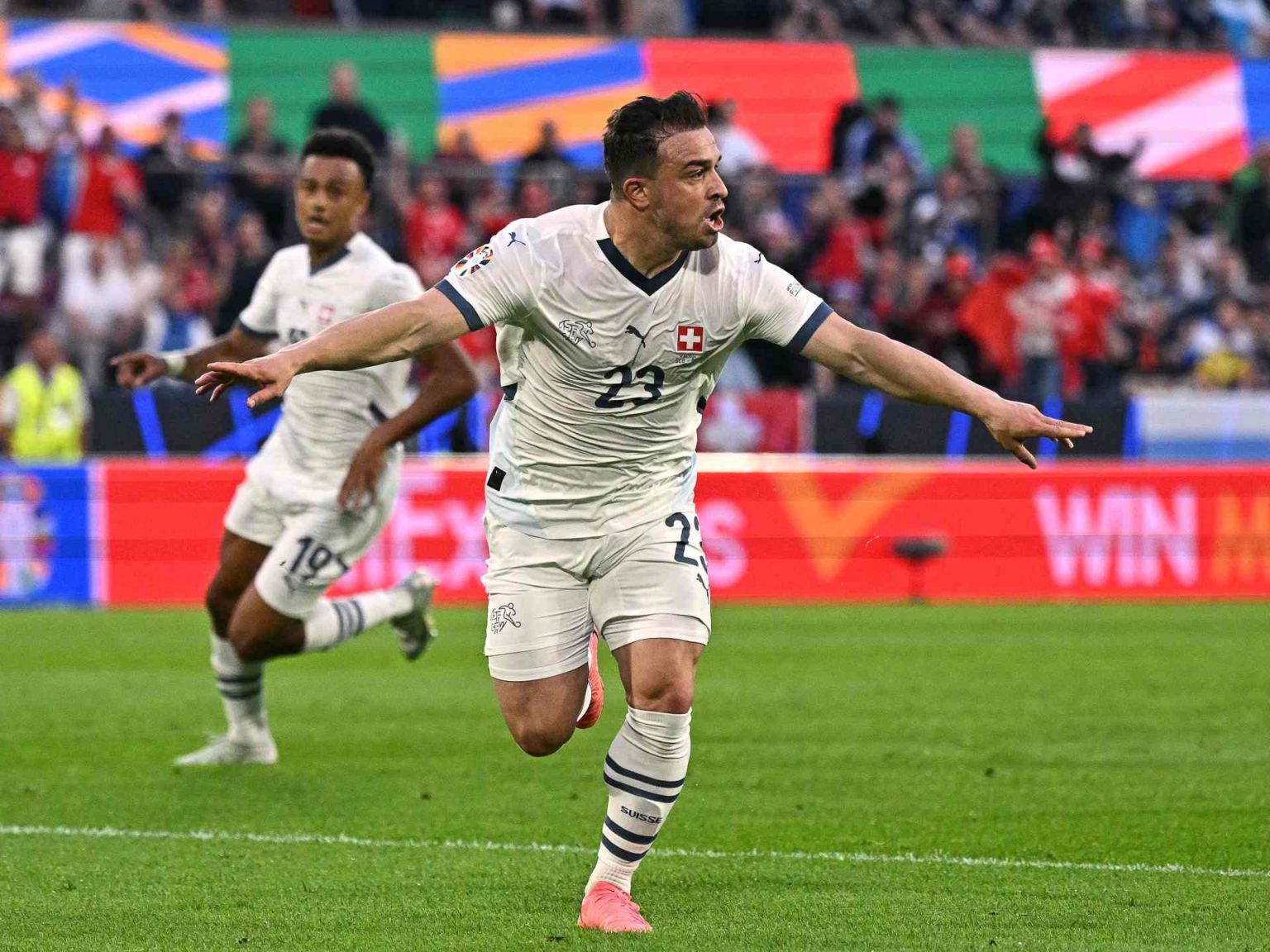 رجل المواعيد الكبرى.. شاكيري يسجل أجمل أهداف يورو 2024 حتى الآن