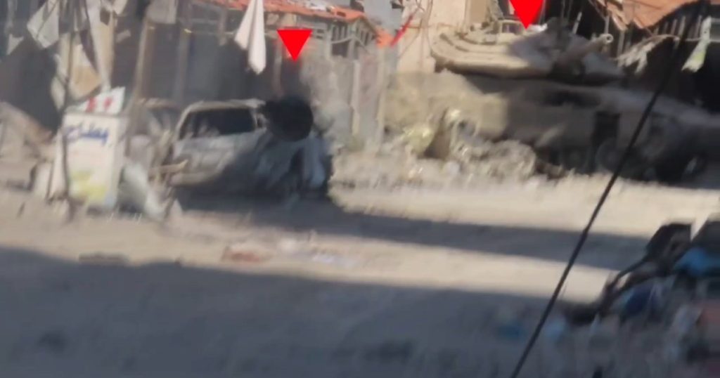 شاهد.. سرايا القدس تدمر دبابة “ميركافا 4” بعد كمين مركب شمالي غزة