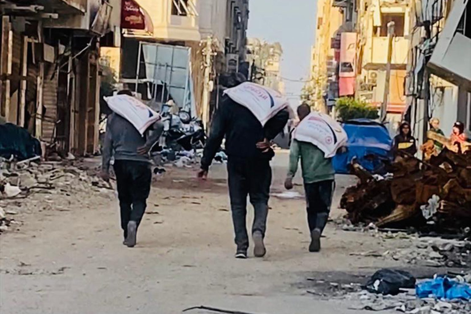 لوتان: إسرائيل تخطط لخصخصة توزيع المساعدات في غزة