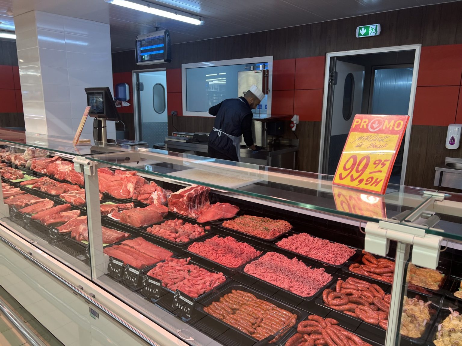 المغرب يتجه لاستيراد اللحوم الحمراء.. فما تأثير ذلك على الأسعار؟