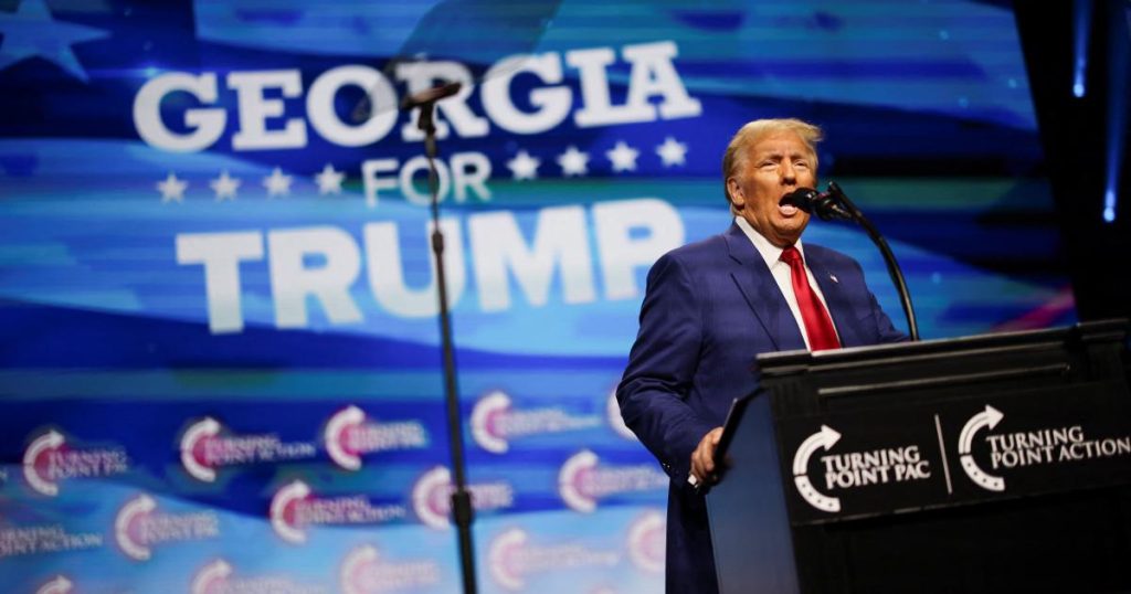 بعد وصفه بـ”الفاشي”.. حلفاء سابقون لترمب: معجب بهتلر ويحتقر الجيش