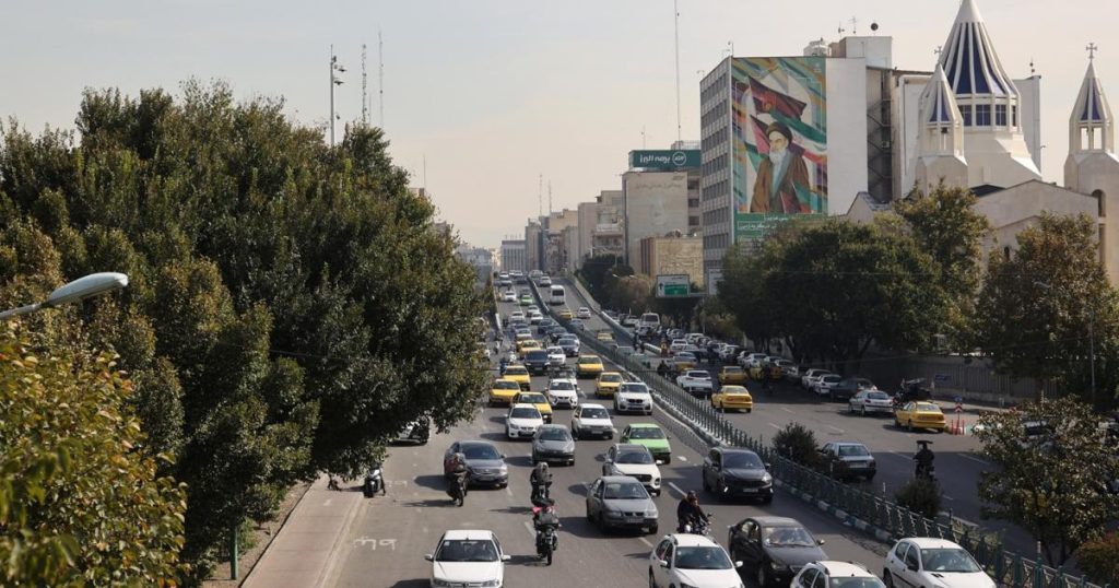 “انتهاك لسيادتها”.. دول عربية تدين الهجوم الإسرائيلي على إيران