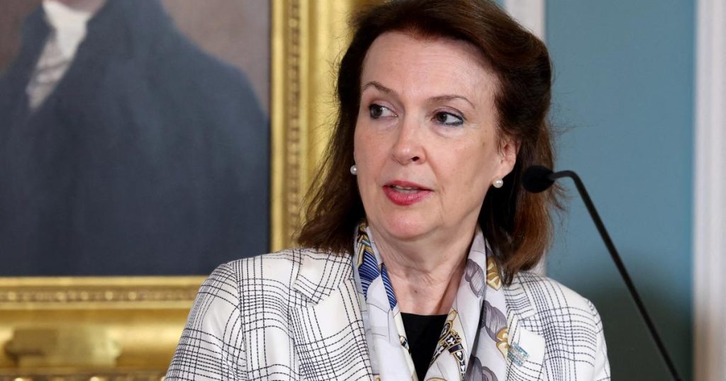 الرئيس الأرجنتيني يقيل وزيرة خارجيته.. ما علاقة كوبا؟