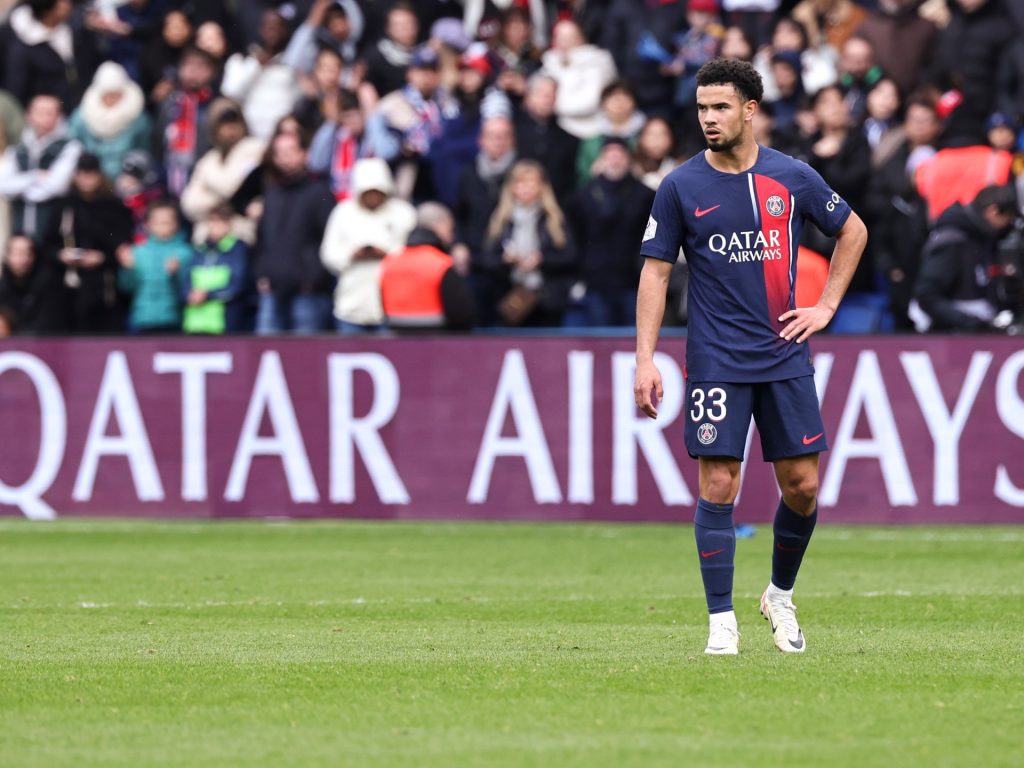 أعلى 10 مراهقين أجرا في كرة القدم العالمية