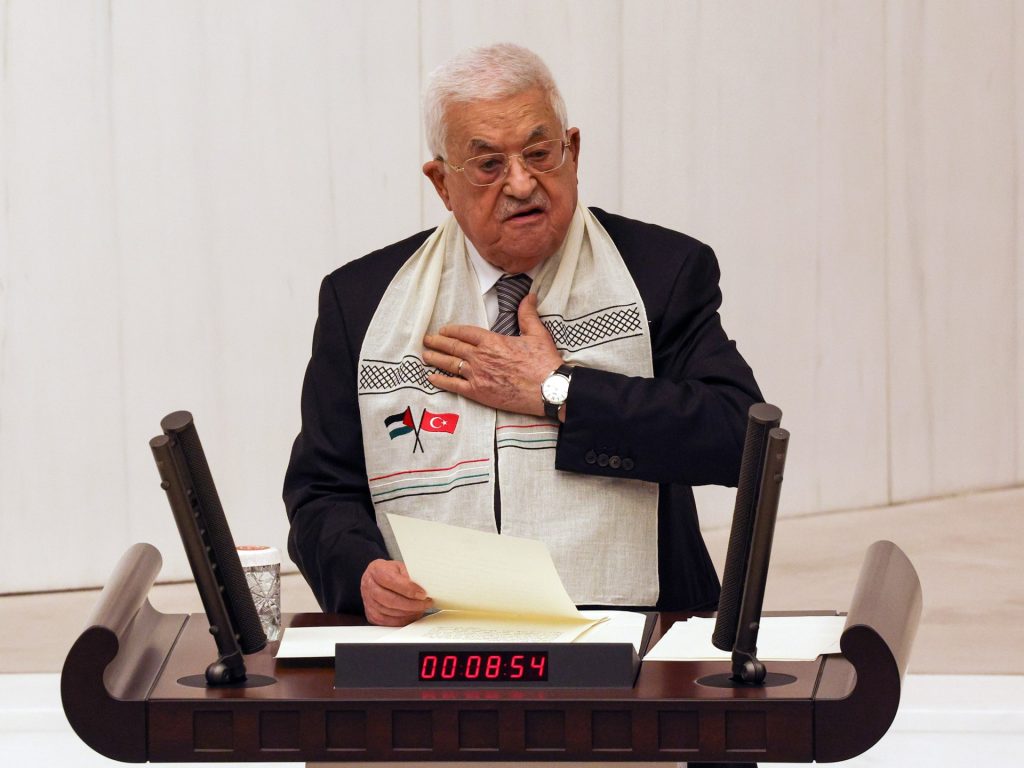 من أين تأتي السلطة الفلسطينية بالأموال؟ وما علاقة إسرائيل بها؟