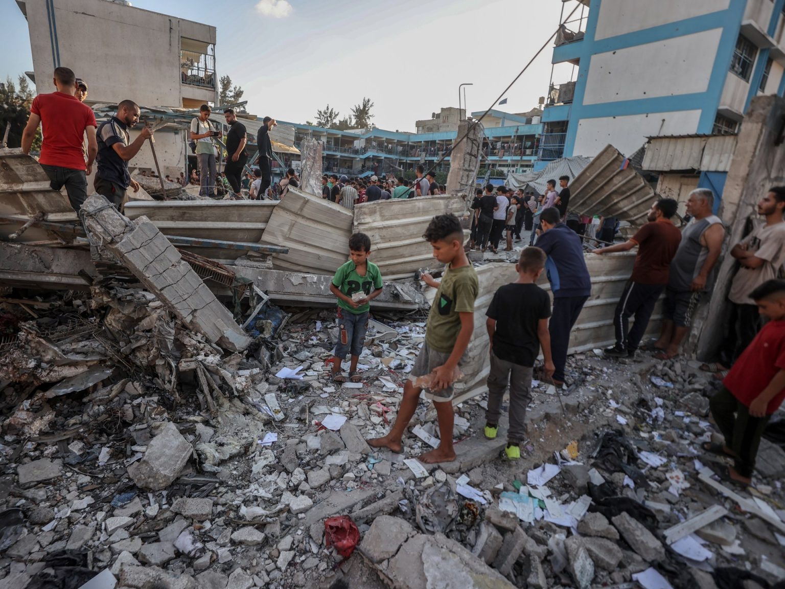 أطفال غزة يعانون عاما آخر من الحرمان من التعليم ويواجهون مستقبلا يكتنفه الغموض