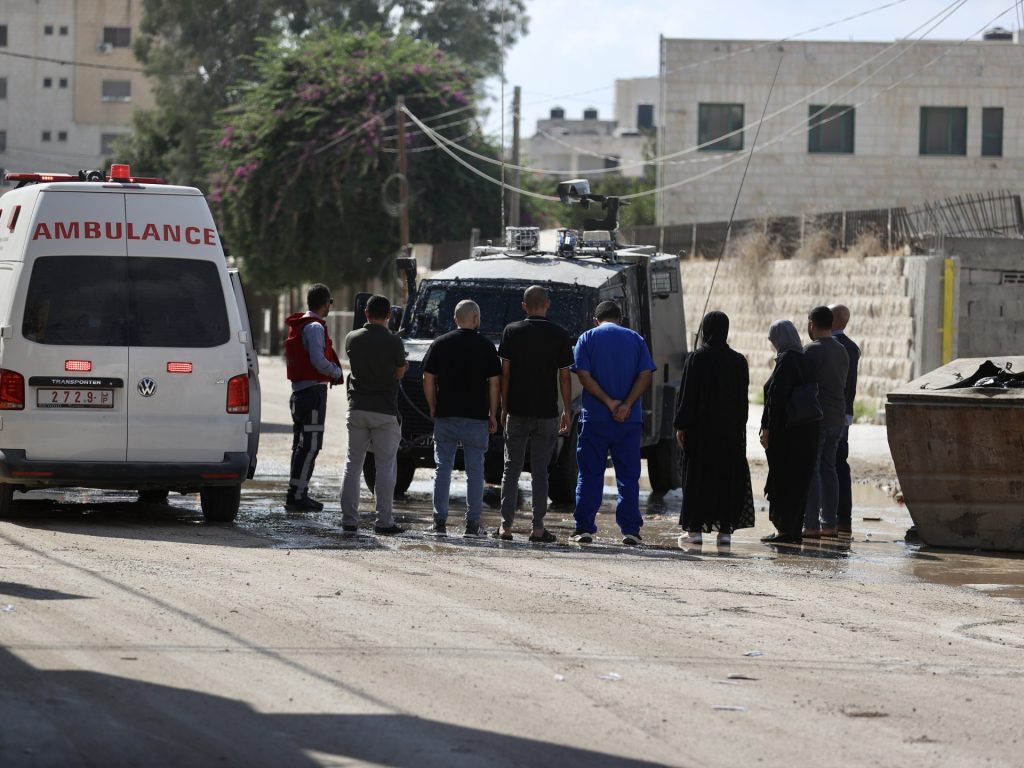 هجمات الاحتلال بمدن الضفة تحرم الفلسطينيين من الرعاية الصحية