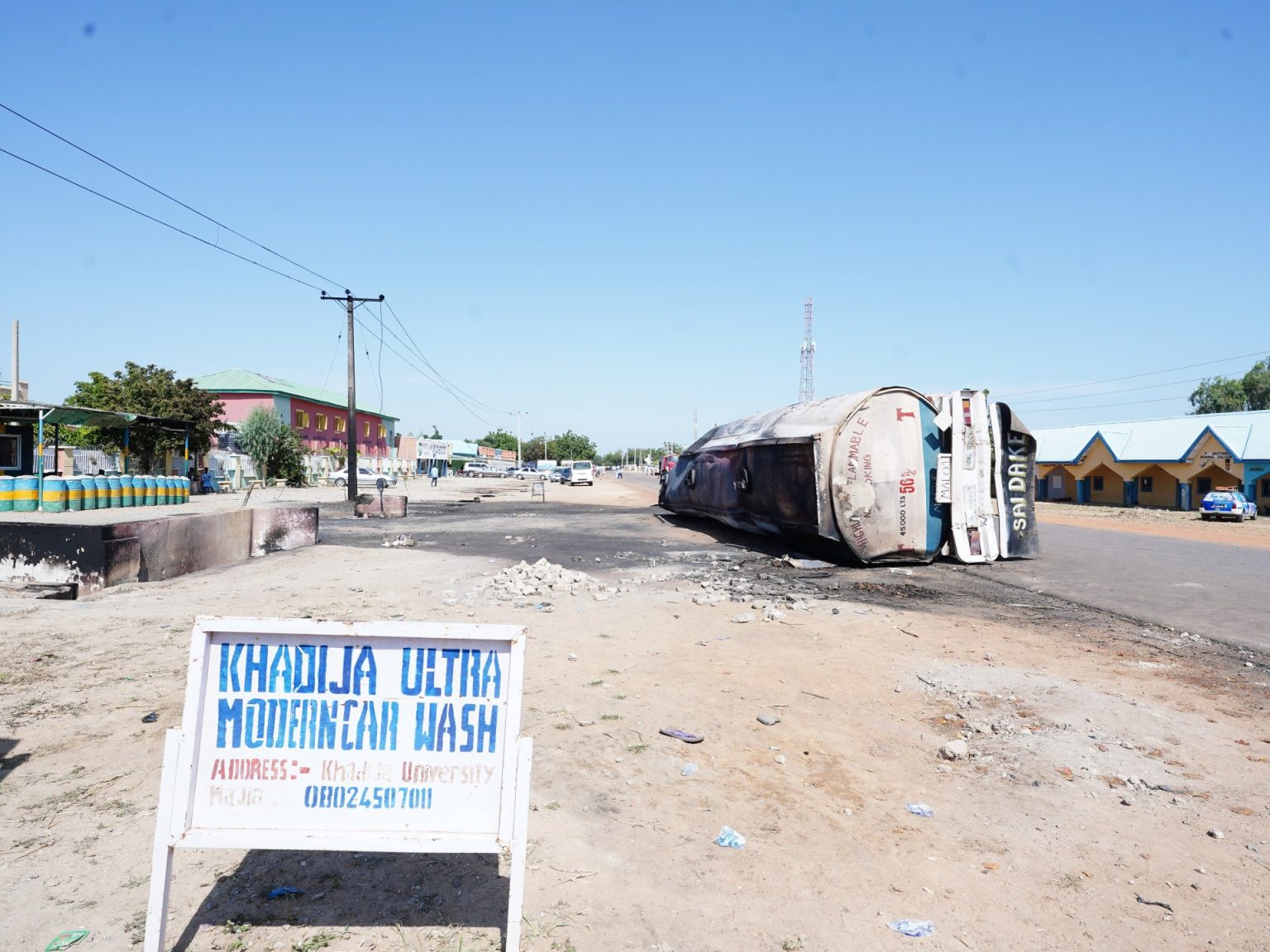 147 قتيلا في انفجار صهريج وقود شمال نيجيريا