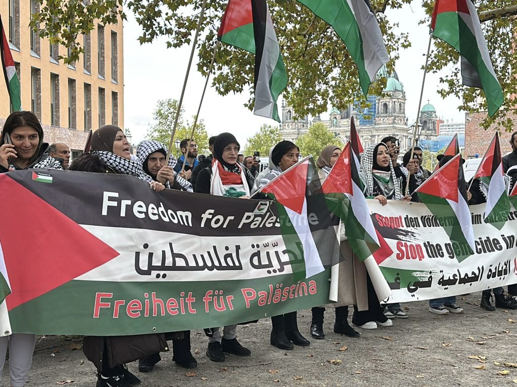 هآرتس: الناخبون الألمان الشباب لا يتفقون إلا على كراهية إسرائيل