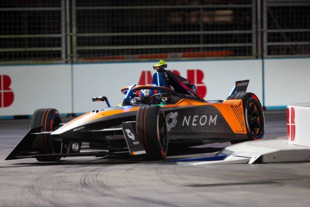 «فورمولا إي»: «نيوم ماكلارين» يعلن عن السائقات المشاركات في اختبارات الموسم