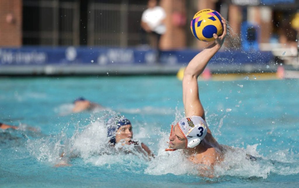 حرمان إيطاليا من كأس العالم لكرة الماء بسبب الإساءة للحكام