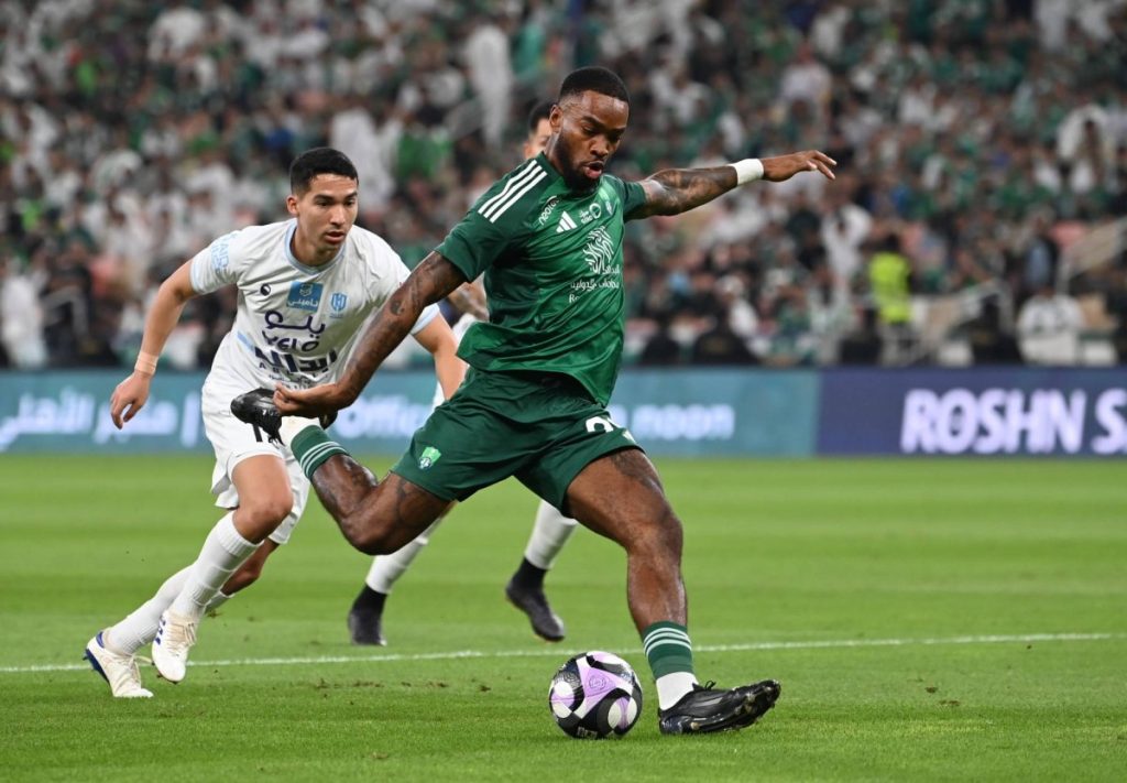 الدوري السعودي: الأهلي يتعثر بالتعادل… ويخسر ميندي قبل الديربي