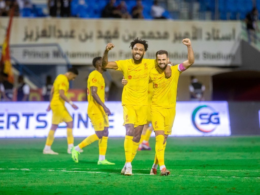 أوباميانغ يستعيد ثقة القدساويين… والمدرب «لا يفكر في الاتفاق»