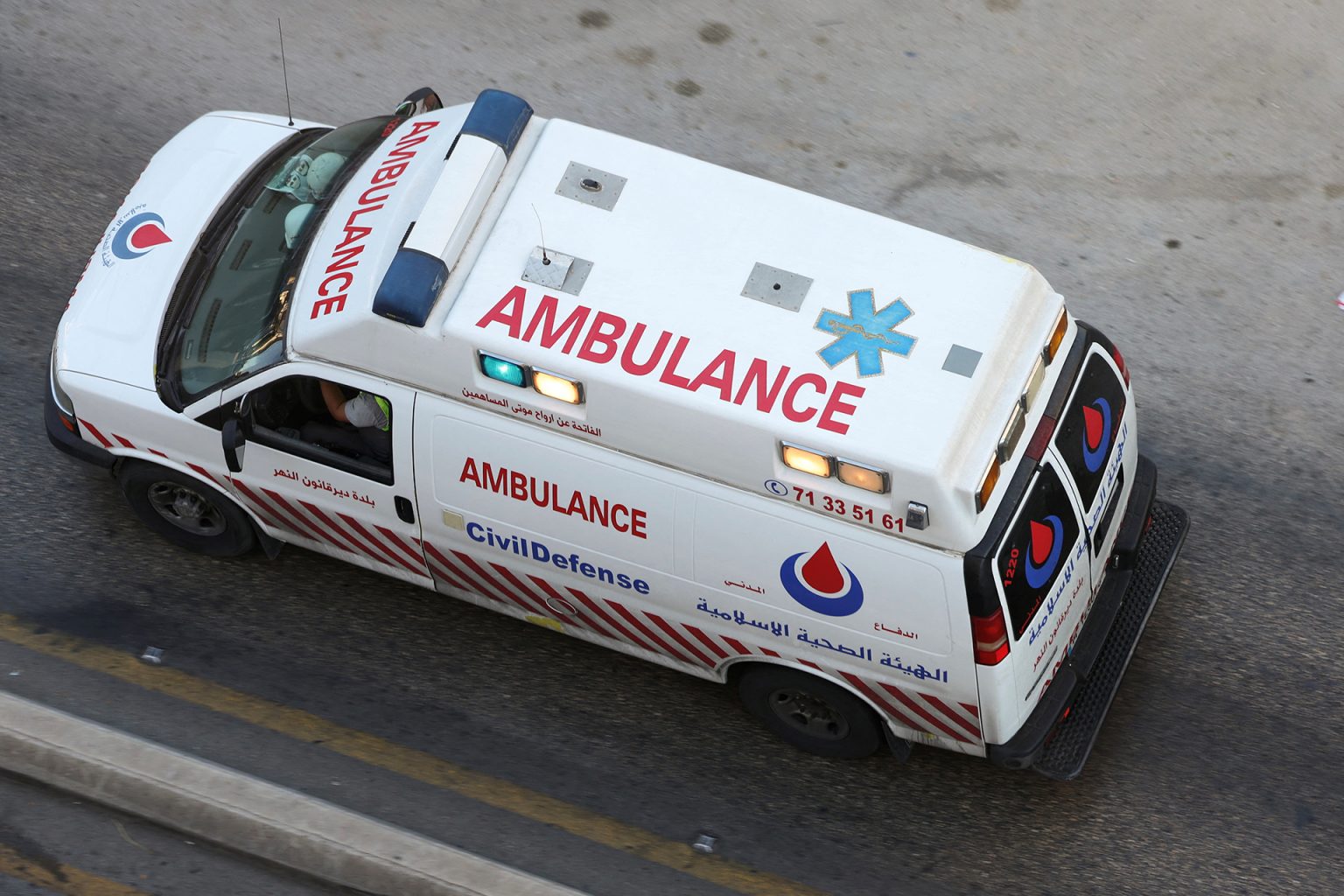 رايتس ووتش تصف هجمات إسرائيل على المُسعفين بلبنان بأنها “جرائم حرب”