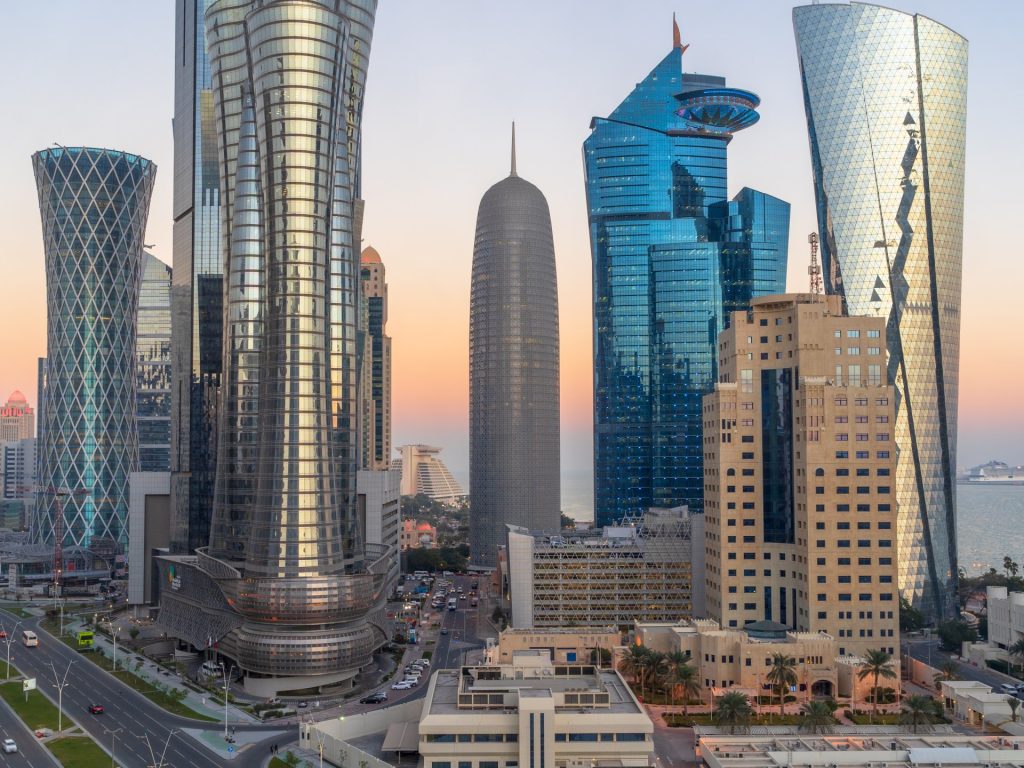 قطر تعتزم إسقاط قروض الشركات المتعثرة وتقدم تسهيلات جديدة