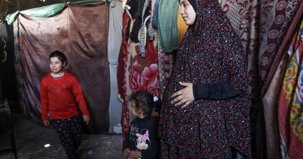 آلاف منهن على حافة المجاعة.. معاناة مضاعفة للنساء الحوامل في غزة