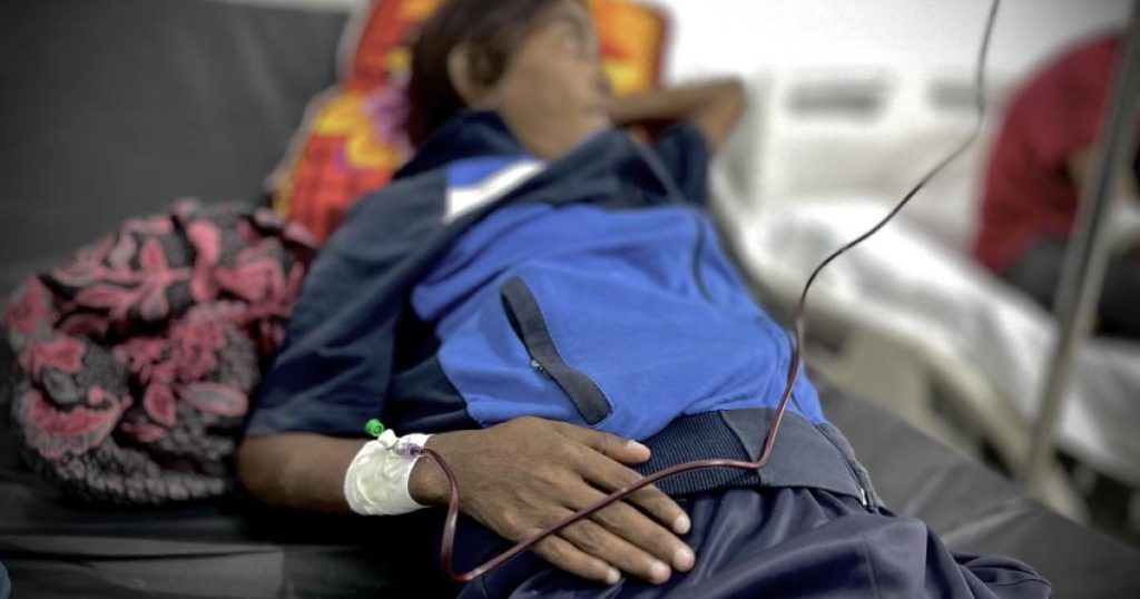 الاحتلال يمنع عنهم العلاج.. آلاف مرضى السرطان في غزة لا يتلقون الرعاية