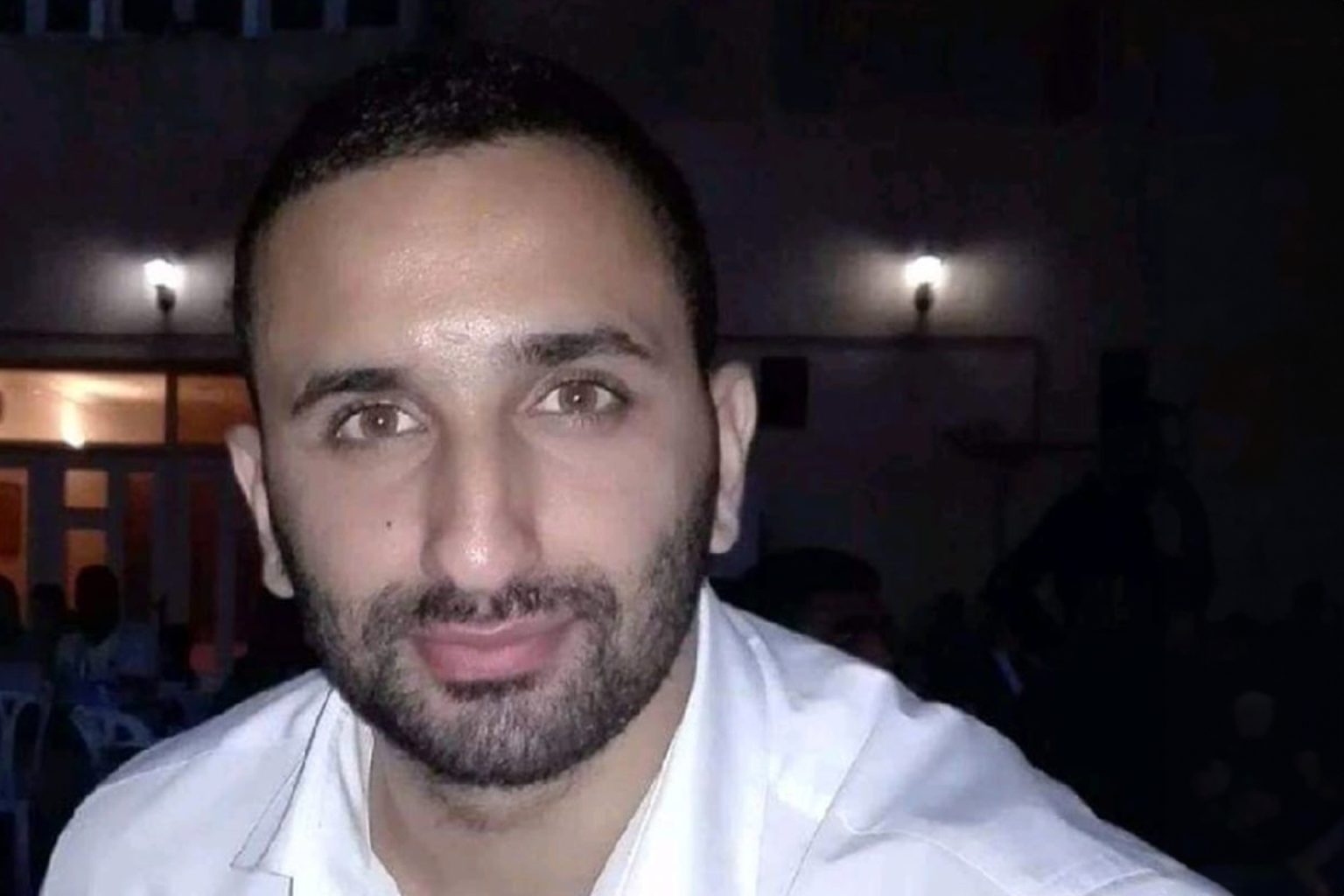 مواقف الفرنسي يانيس عرب الداعم لفلسطين تعرضه للتفتيش والاعتقال