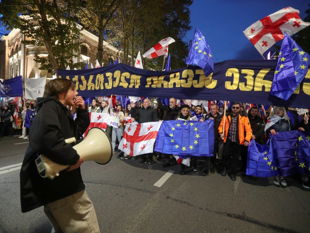الانتخابات البرلمانية في جورجيا ومفترق طرق الاتحاد الأوروبي أو روسيا
