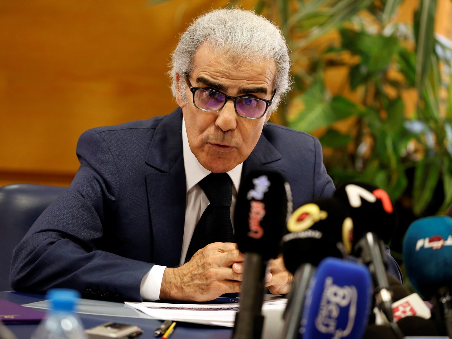 المغرب يخطط لتخفيف ربط الدرهم باليورو والدولار بحلول 2026