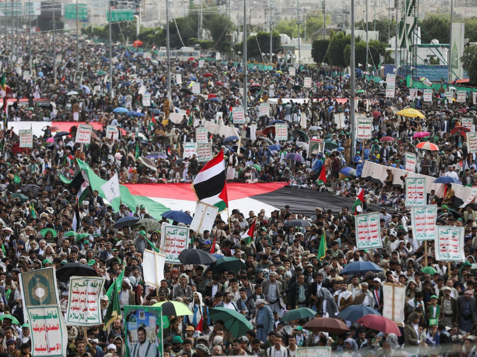 تظاهرات عربية واسعة دعمًا لغزة ولبنان ومطالبات بقطع العلاقات مع إسرائيل