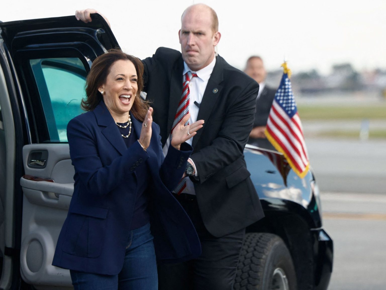 إعلام أميركي: حملة هاريس جمعت أكثر من مليار دولار