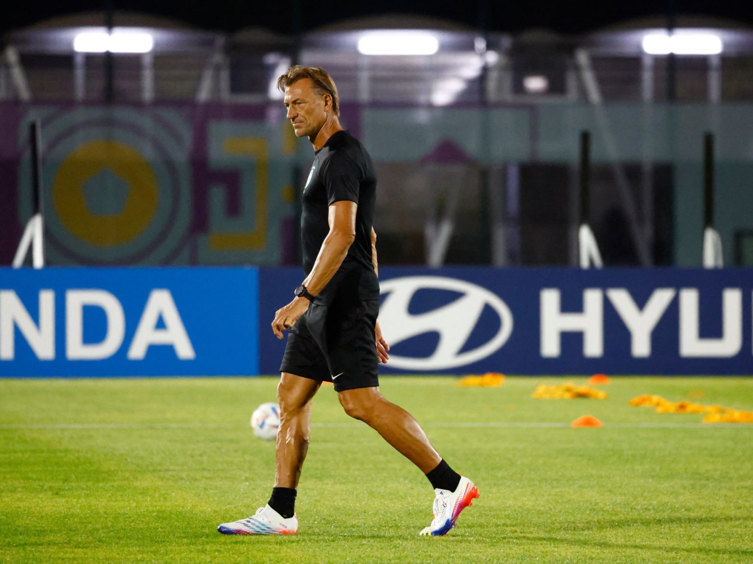 هيرفي رونار يعود لتدريب المنتخب السعودي