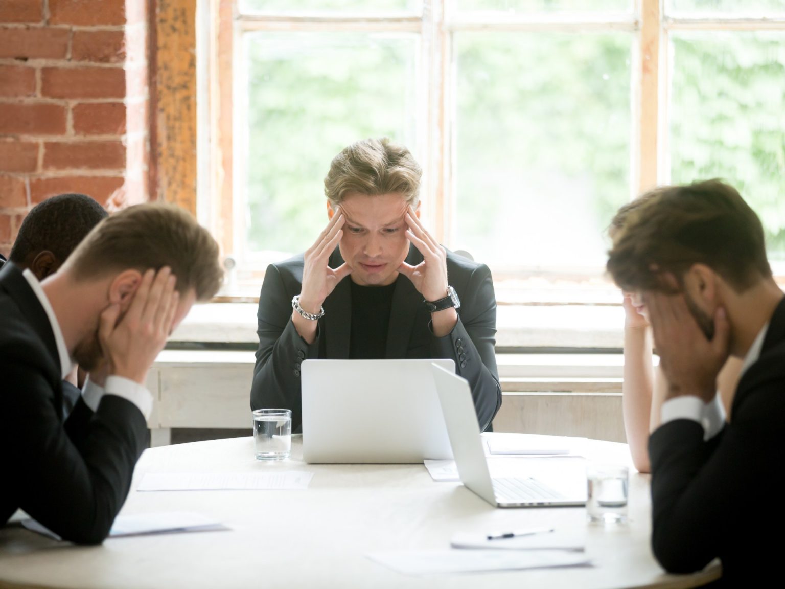 5 خطوات للتعافي المالي عندما تكون مفلسا وعاطلا عن العمل