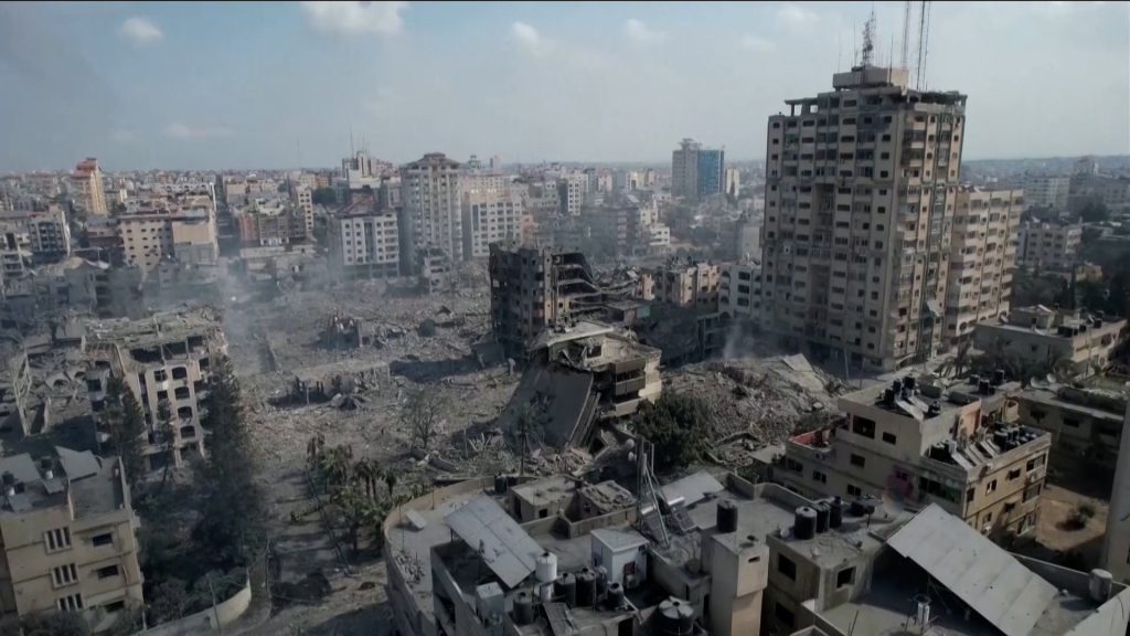 عام على الحرب.. تعرف على خسائر غزة الاقتصادية