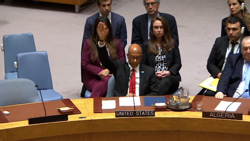 إسرائيل بحظر الأونروا تقتل ما تبقى من آمال السلام الزائفة