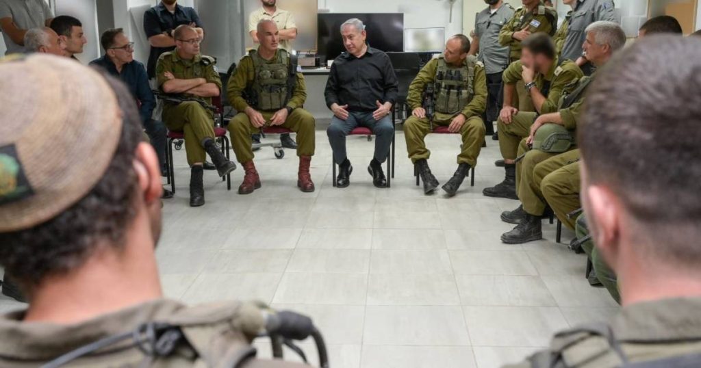 8 نقاط توضّح قضية التسريبات الأمنية بمكتب نتنياهو وتداعياتها