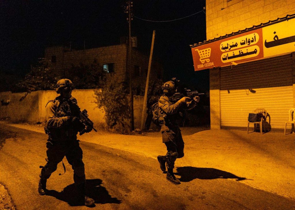 مواجهات عنيفة بعد اقتحام الاحتلال بيت لحم والخليل