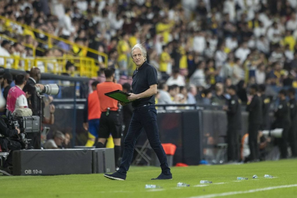 خيسوس: الحكم تجاهل جزائية ميتروفيتش… والهلال لا يتأثر بأي غياب