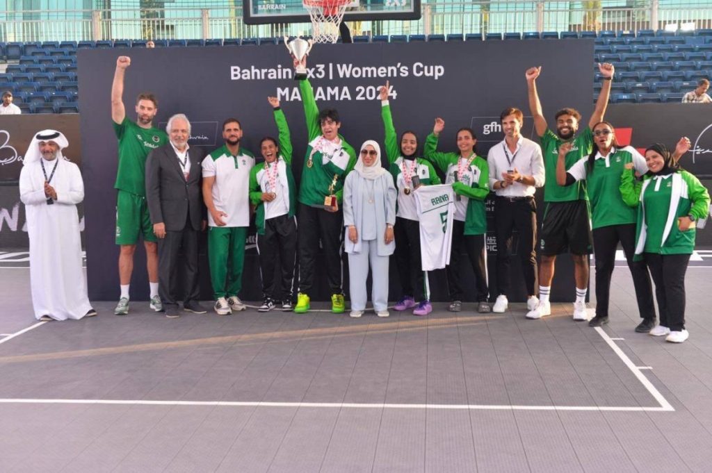 «سيدات الرياض» يهدين السلة السعودية أول بطولة في تاريخها