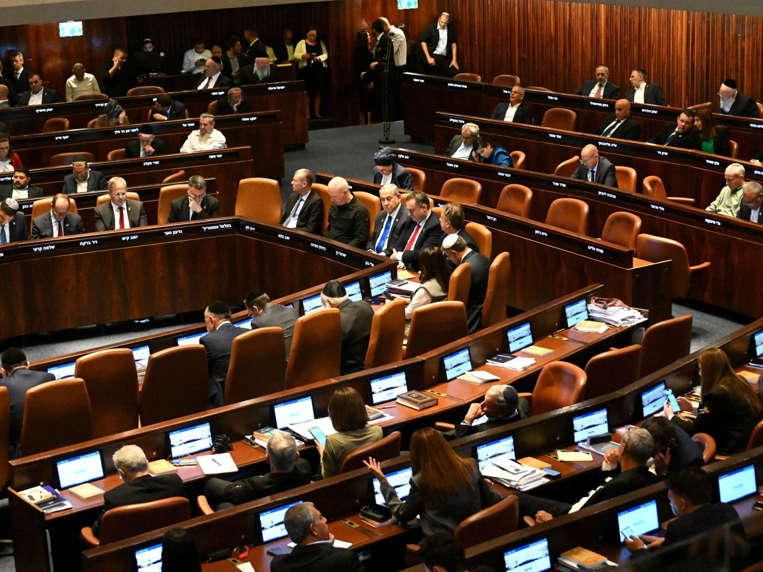 الكنيست الإسرائيلي يقر موازنة 2025 بإنفاق الدفاع الأكبر بالتاريخ