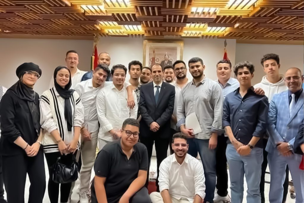 طلبة الطب بالمغرب يوقفون إضرابهم بعد مبادرة تسوية