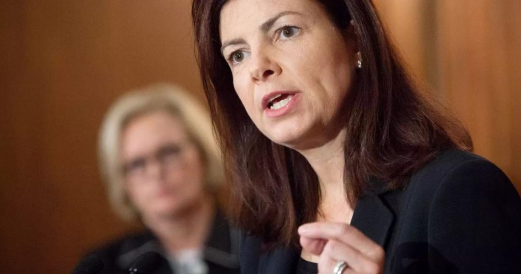 رقم قياسي في عدد الحاكمات على رأس الولايات الأميركية.. من هنّ؟