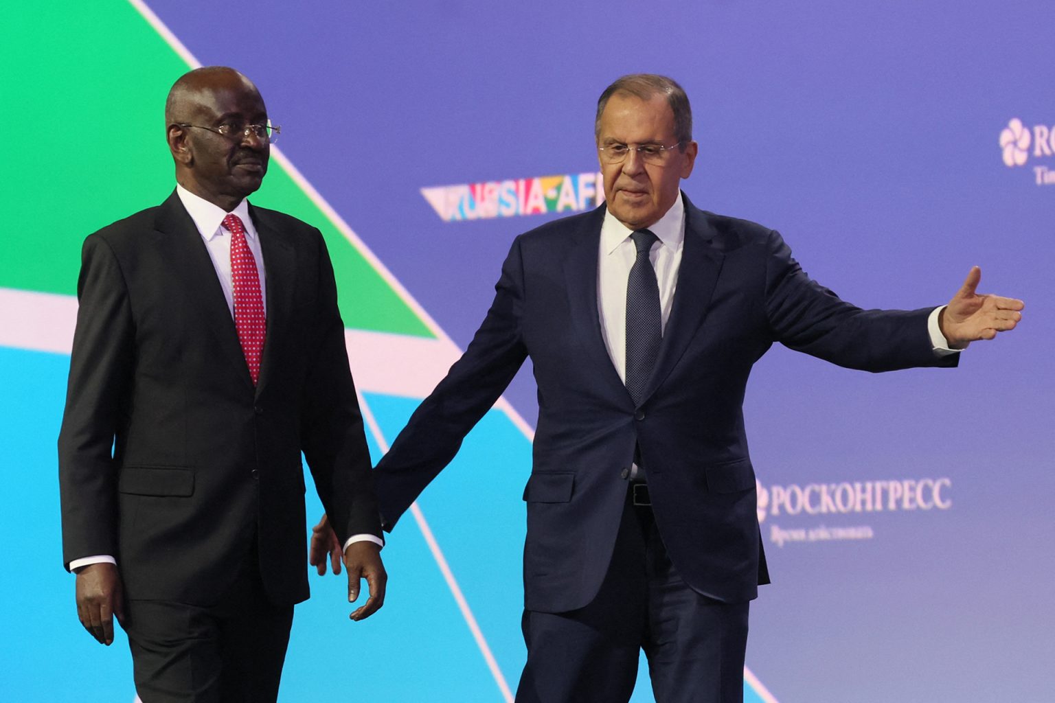 روسيا تسعى لطرح نفسها شريكا اقتصاديا أساسيا لأفريقيا