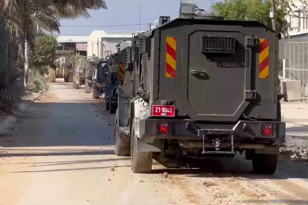 استشهاد فلسطيني وإصابة 5 آخرين خلال اقتحام قوات الاحتلال لطولكرم