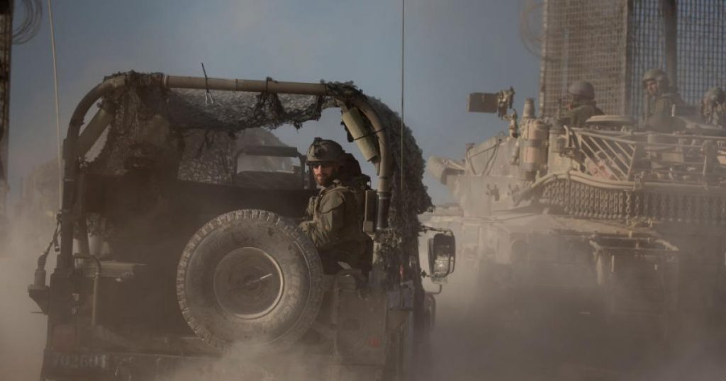 مقتل 5 ضباط وجنود إسرائيليين في غزة.. حماس: المقاومة تخوض حرب استنزاف