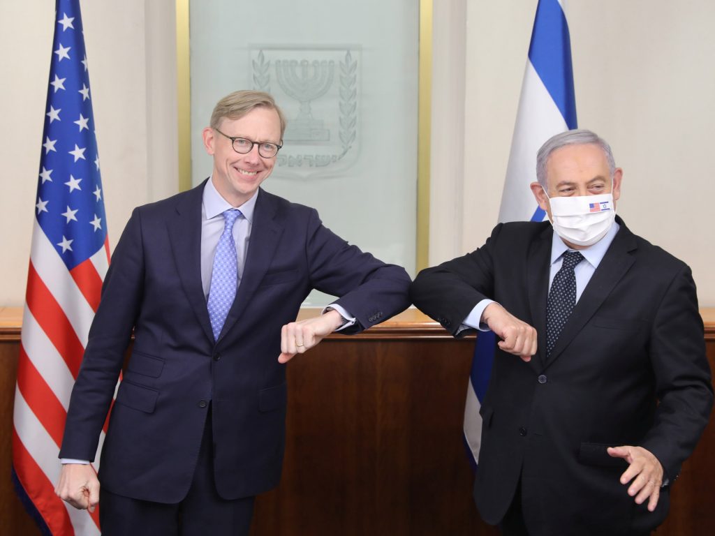 سيناريوهان متناقضان ينتظران إيران في عهد ترامب الجديد