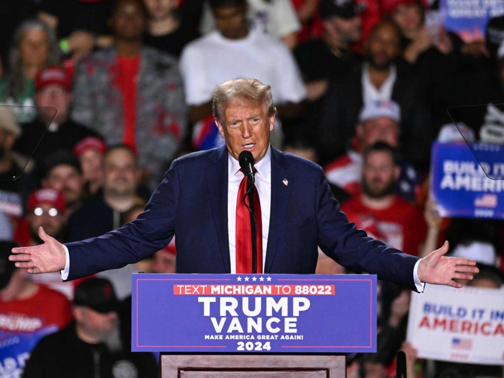 رسائل متناقضة من ترامب ليهود ومسلمي أميركا