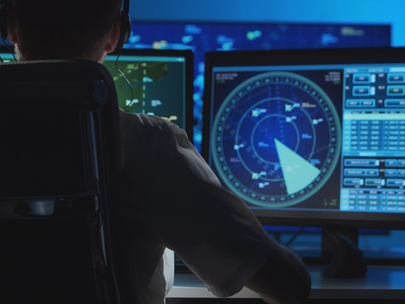 كيف تتلاعب إسرائيل بنظام “جي بي إس” في دول عربية؟